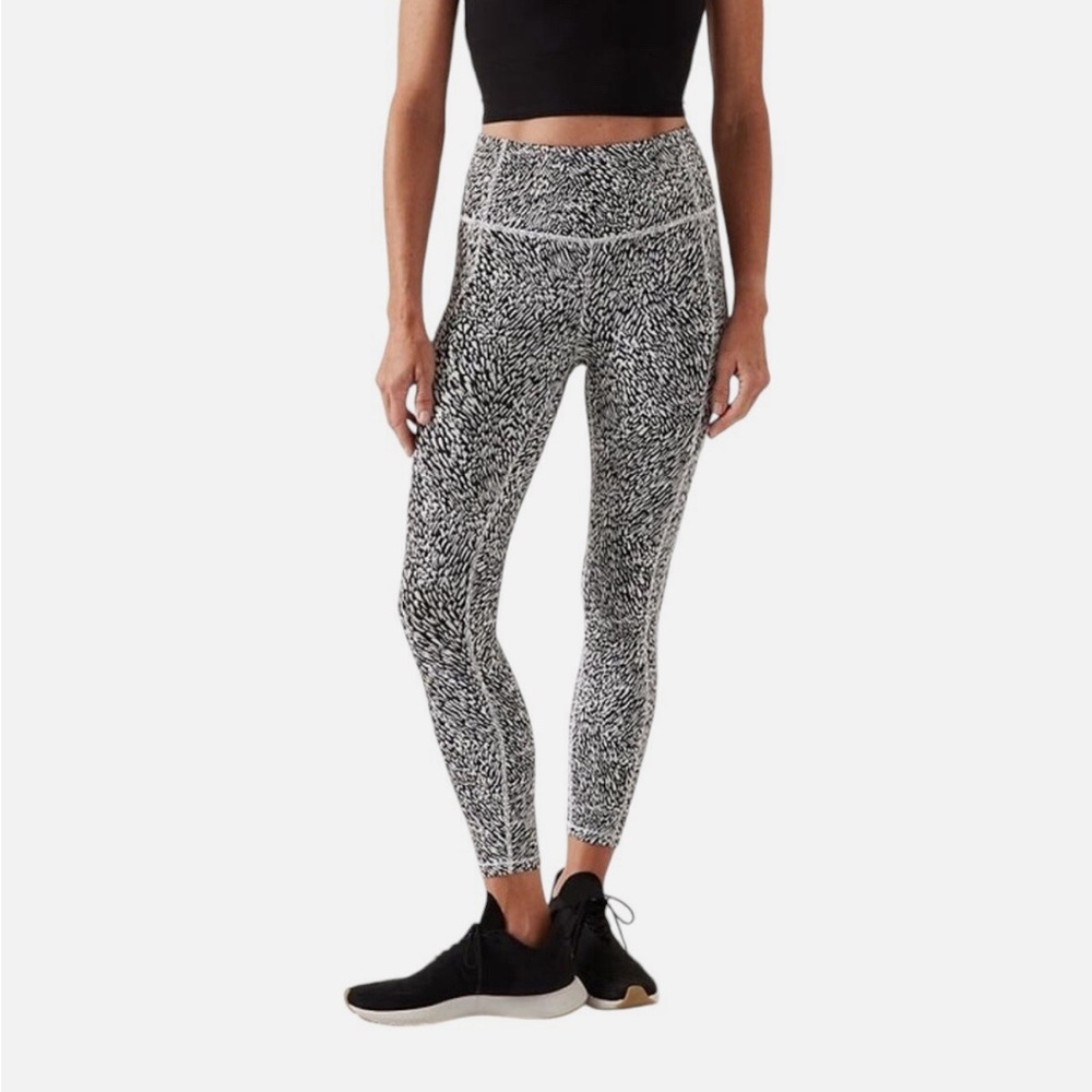 Athleta Ultimate Stash II Textured 7/8 Tight Legging Size XS NWOT